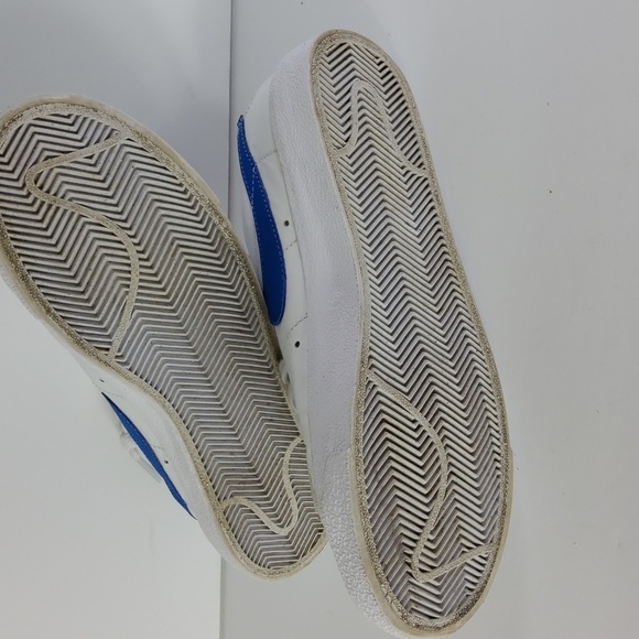 Nike White and Blue Athletic Sneakers Size 7 Men - Picture 8 of 8